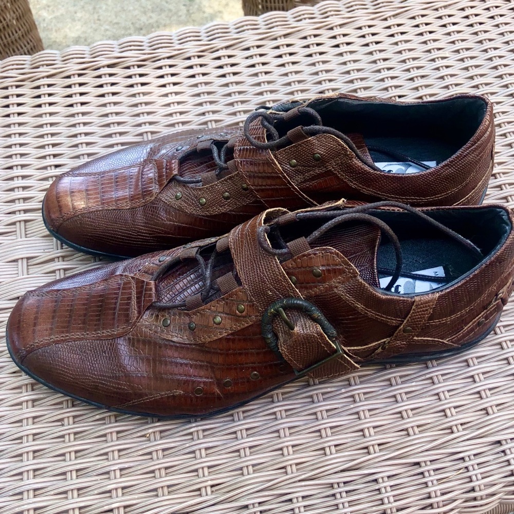 Bata Italian made leather buckle dress shoes